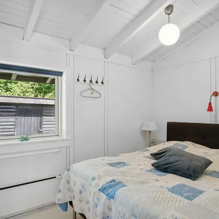 בית נופש Summer House In Close To The Coast טיסווילדליי