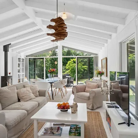 בית נופש Summer House In Close To The Coast *