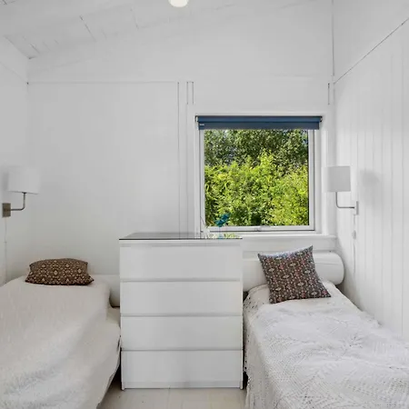 בית נופש Summer House In Close To The Coast טיסווילדליי